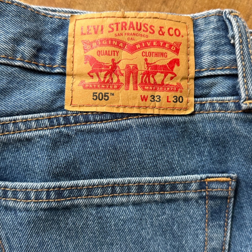 Levi’s 505 Regular Straight Fit Men’s 33x30 ||